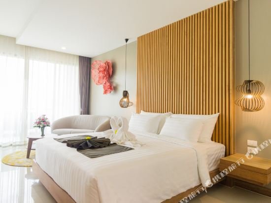 Фото Wyndham Grand Phuket Kalim Bay