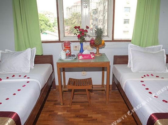 Фото Mother Land Inn 2 - Hostel