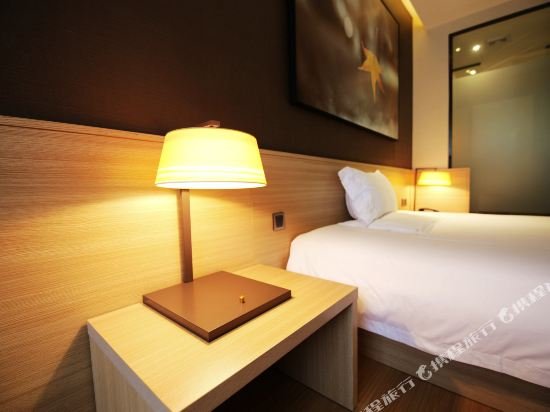 Фото Iu Hotel Zhangzhou Pedestrian Street Zhongshan Park Branch