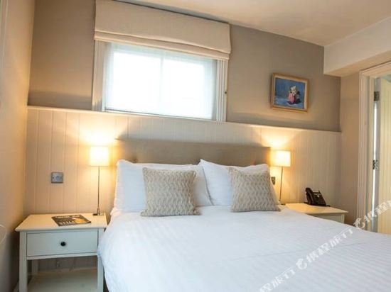 Фото Fox and Grapes