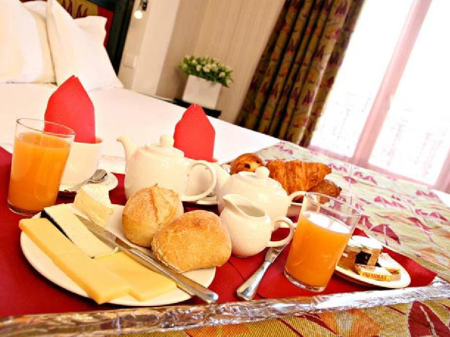 Фото Hotel Eiffel Seine