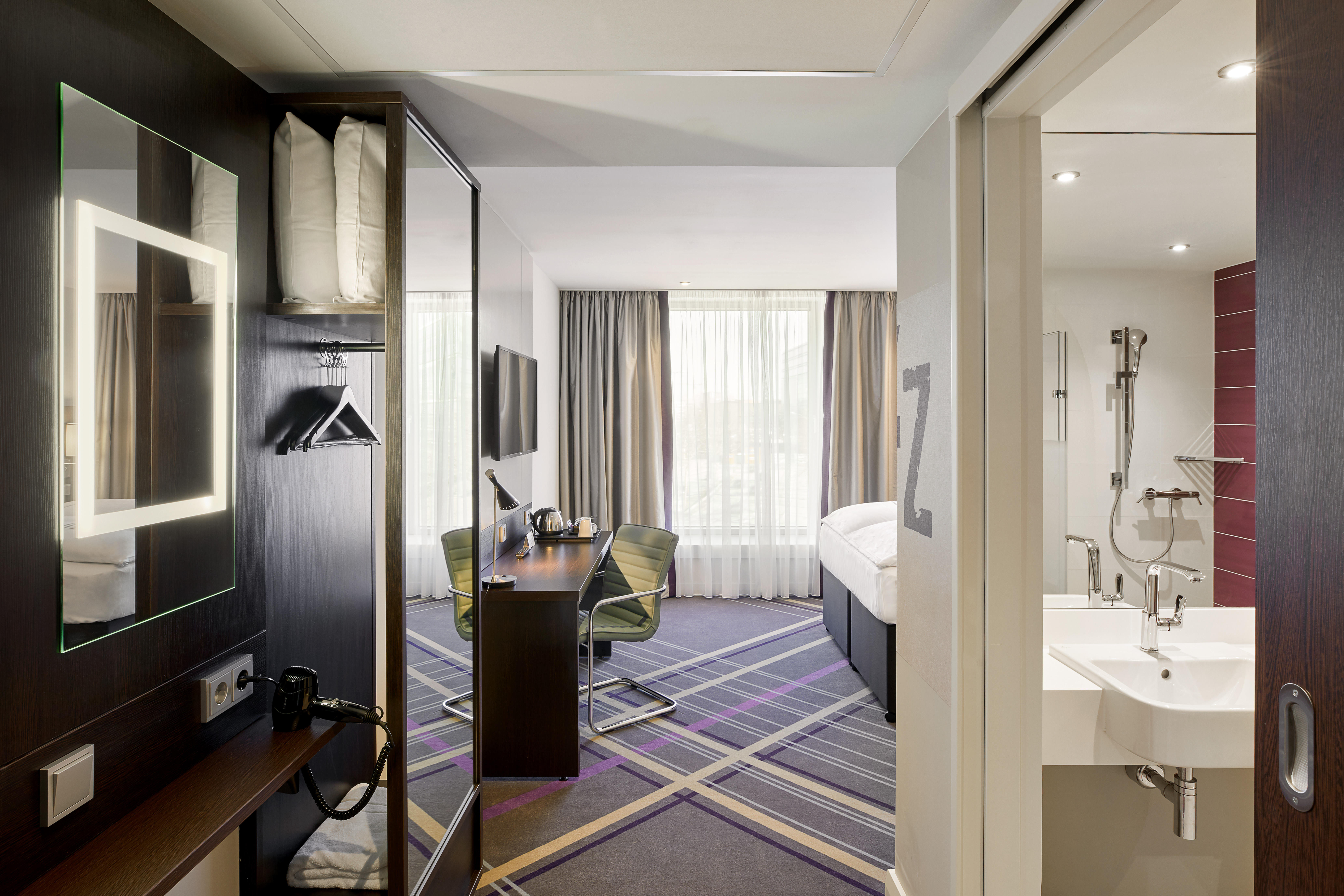 Фото 84233824402