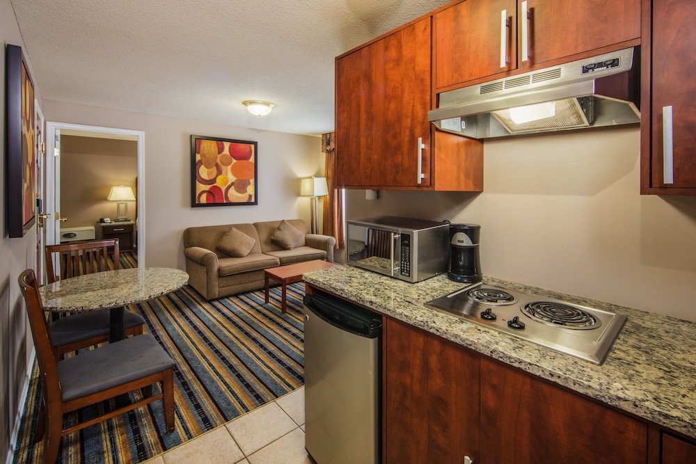 Фото Quality Inn & Suites