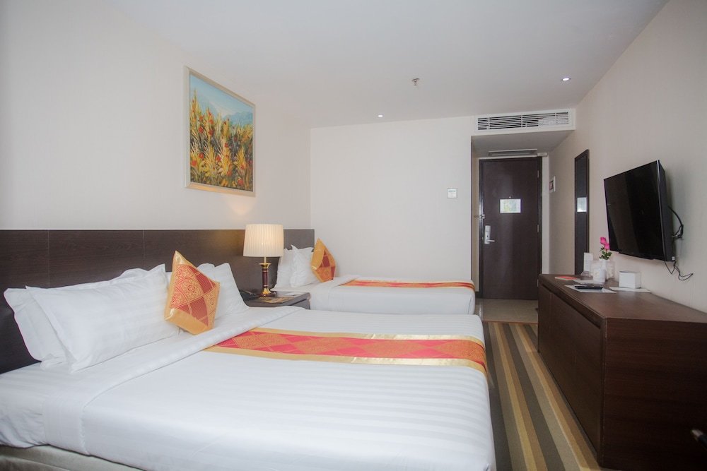 Фото Esperado Lake View Hotel