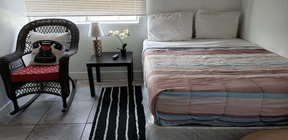 Фото The Yellow Penthouse