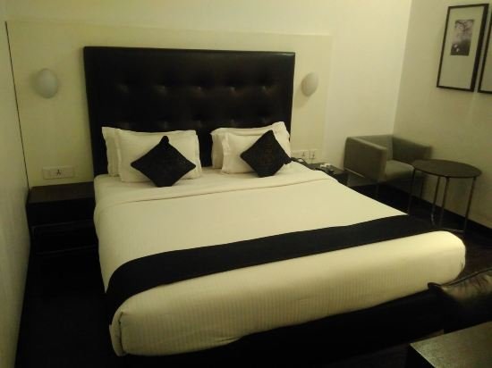 Фото Sapphire Suites