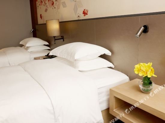 Фото Hilton Garden Inn Zhongshan Guzhen