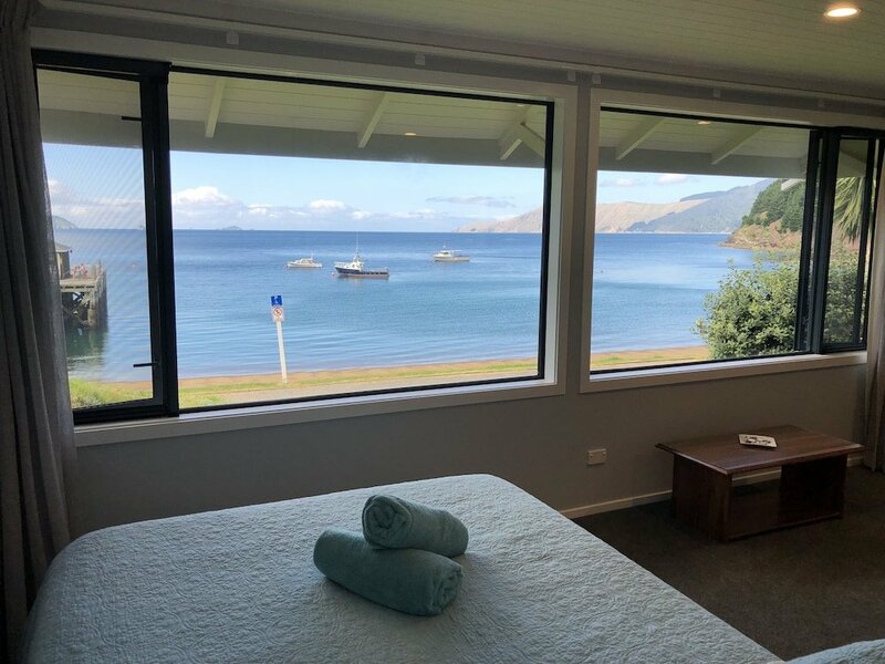 Гостиница French Pass Beachfront Villas