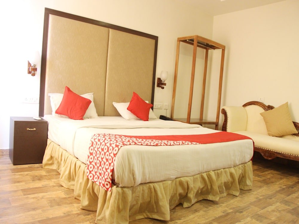 Фото Oyo 14353 Hotel Roxas
