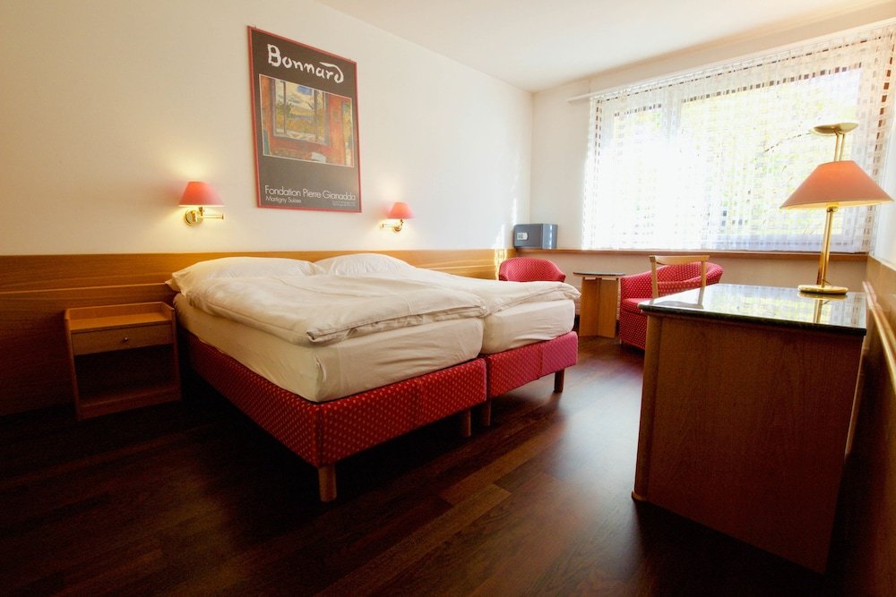 Фото Hôtel du Rhone