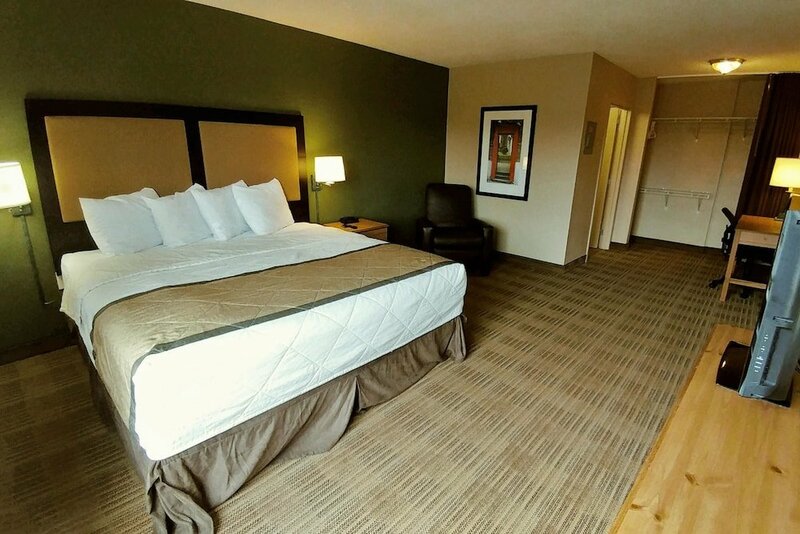 Гостиница Extended Stay America Suites Kansas City Overland Pk Nall AV в Оверлэнд Парк