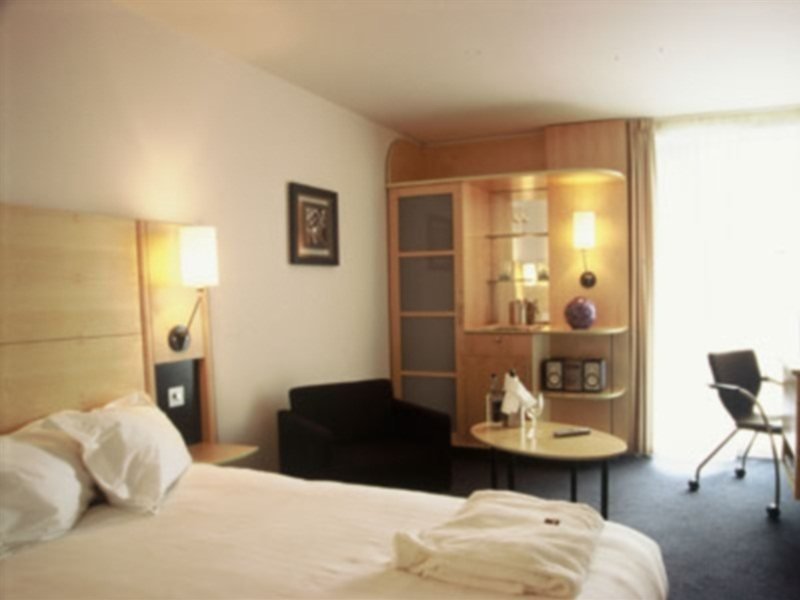 Фото The Westminster London, Curio Collection by Hilton