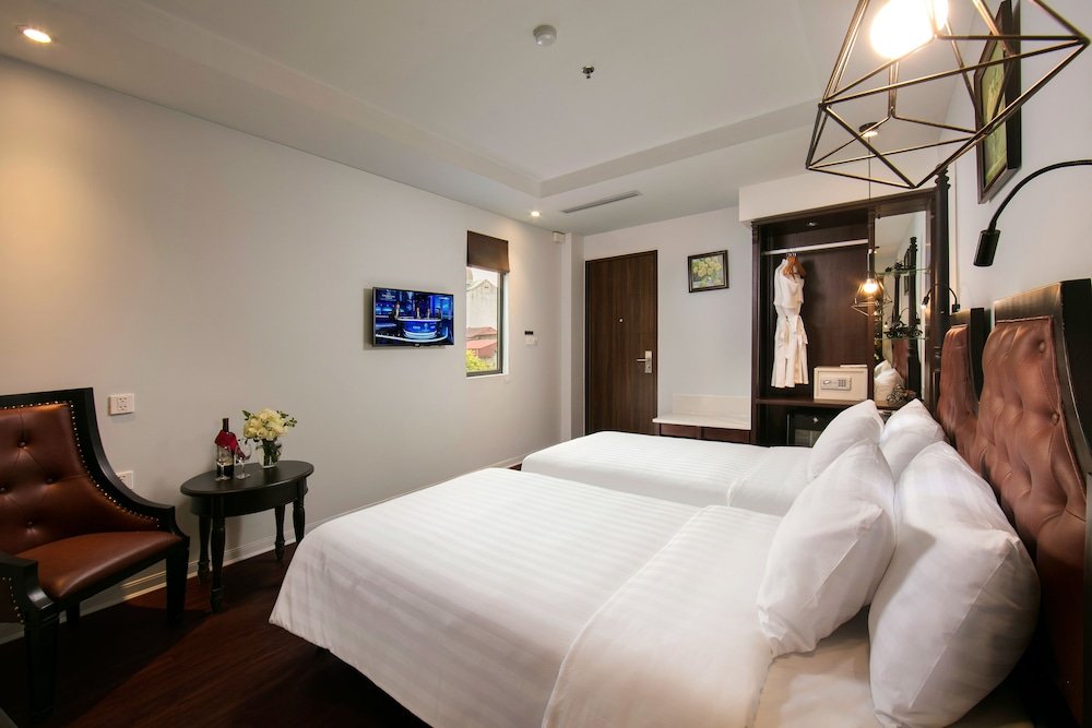 Фото Shining Boutique Hotel and SPA