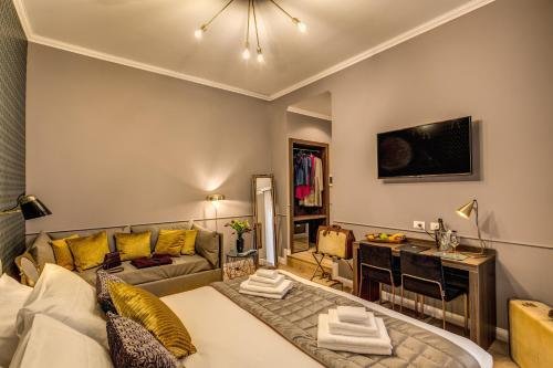 Фото Tree Charme Parliament Boutique Hotel