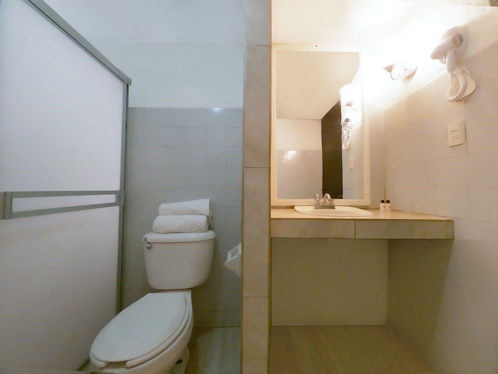 Фото Oyo Hotel Plata, Fresnillo, Zacatecas