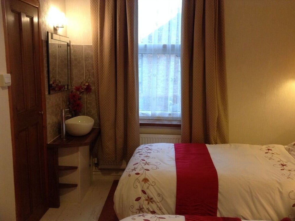 Фото Chelmsford Place Guest House