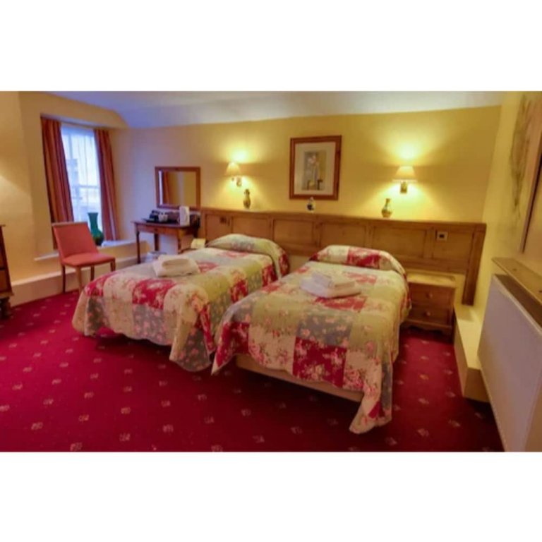 Фото Wynnstay Hotel