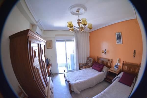 Фото Hostal Ramón y Cajal