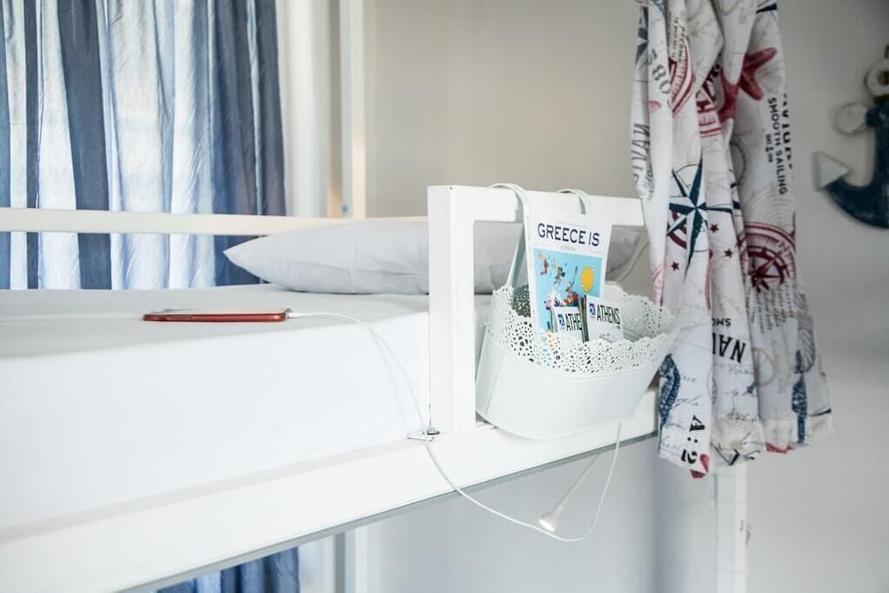 Фото Thanasis Place