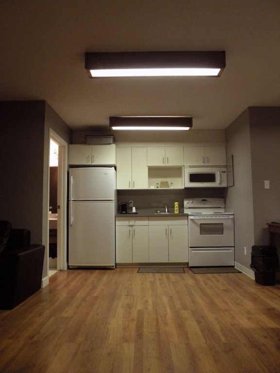 Фото Travelodge by Wyndham Brandon