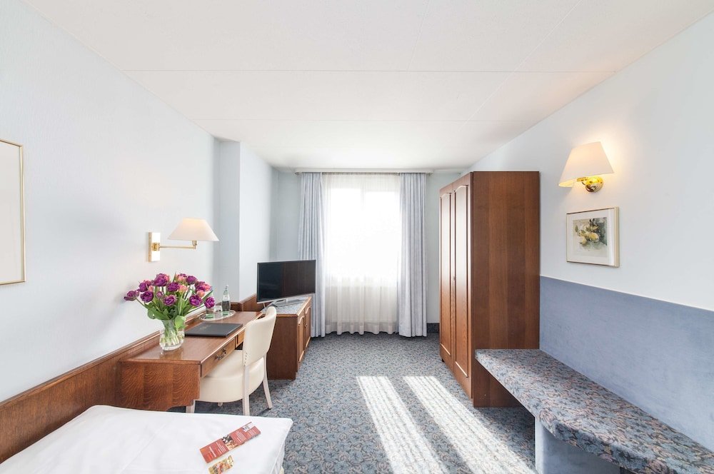 Фото Novum Hotel Post Aschaffenburg