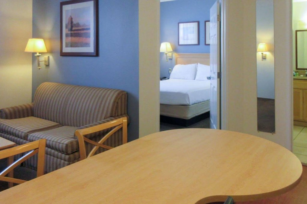 Фото Quality Inn & Suites Denver South Park Meadows Area