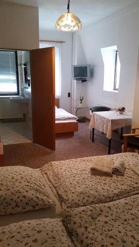 Фото Hotel und Restaurant die Burg