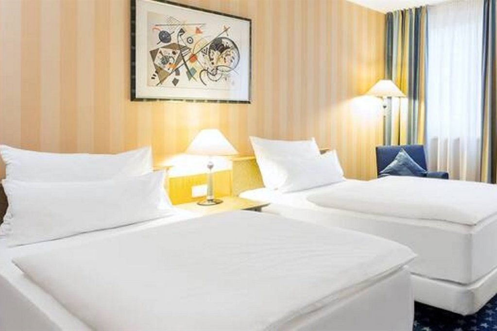 Фото NH Danube City