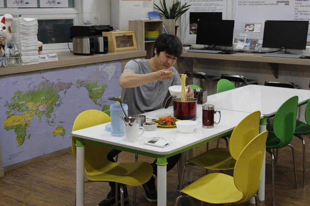 Фото Busan Suk Bak Dot com Guest House - Hostel