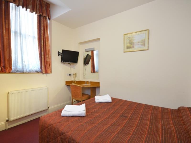 Фото Berkeley Court Hotel