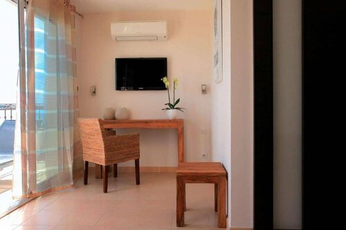 Гостиница Hotel De La Pyramide в Безье