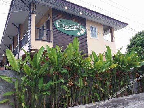 Гостиница Baan Suan Rim Nam Pakchong Resort
