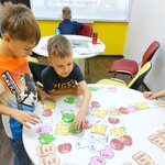 Capital School Center (Tsentralniy Microdistrict, Navaginskaya Street, 9Д) ، دورات لغة أجنبية