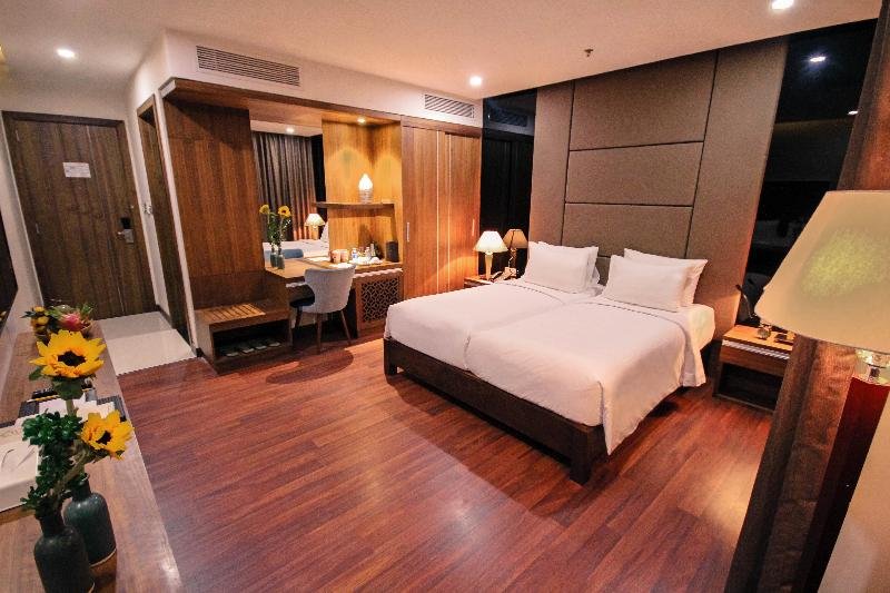 Фото Hadana Boutique Hotel Da Nang
