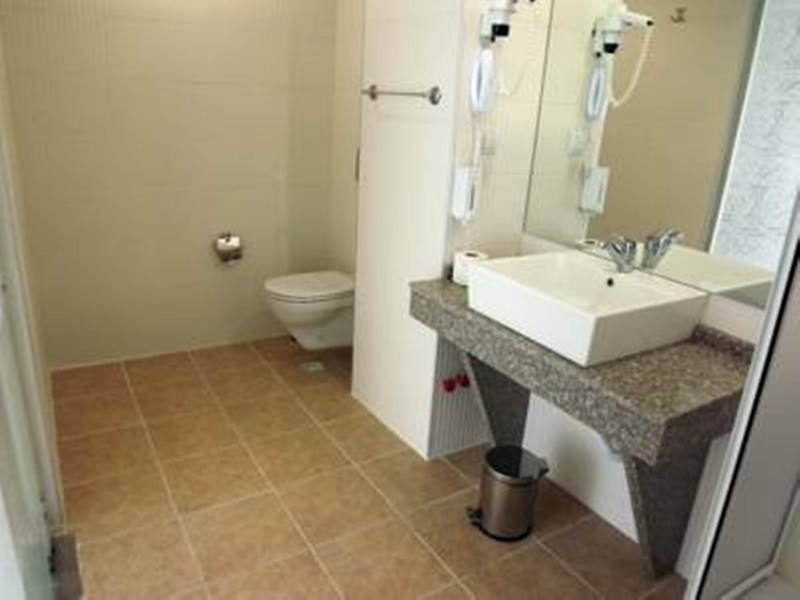 Фото Ayapam Hotel