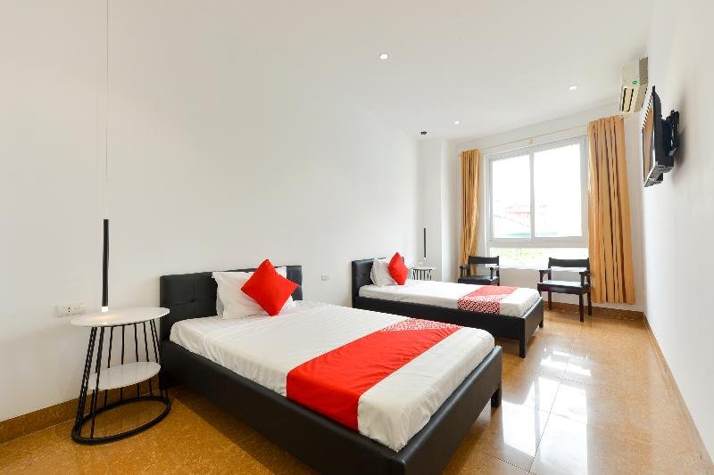 Фото Oyo 276 Bh Hotel