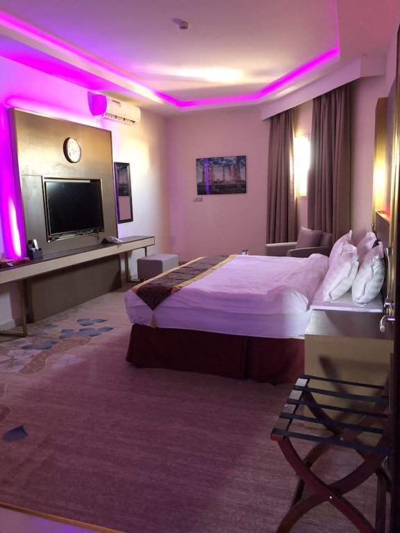 Фото Qasr Alshamal Hotel