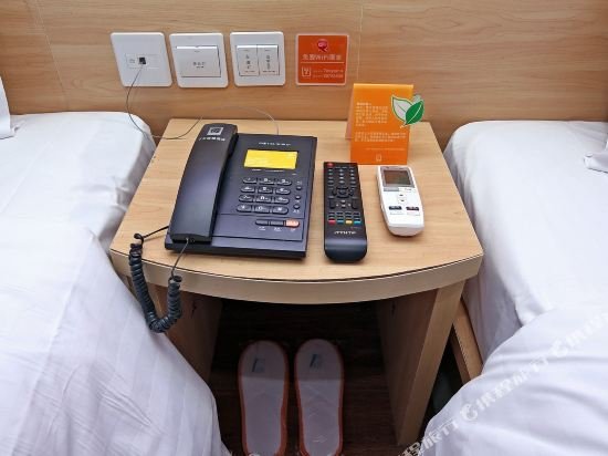 Фото 7 Days Inn Shanghai Nanjing Road Pedestrian Street II Branch