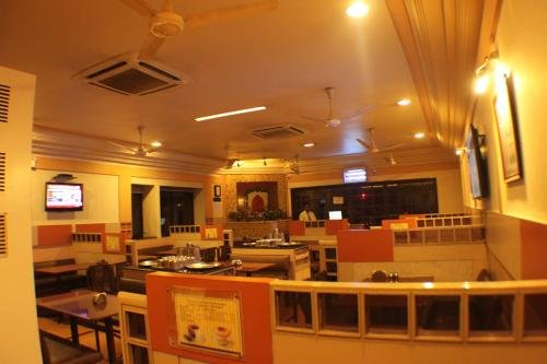 Фото Hotel Panchavati Elite Inn