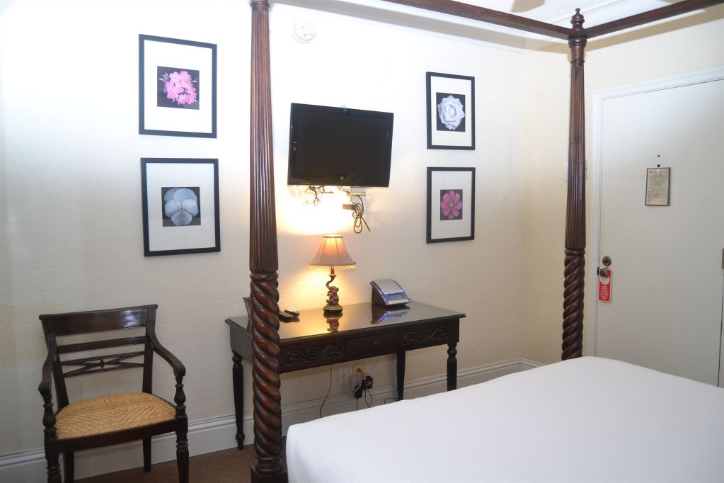 Фото Royal Palms Resort & SPA