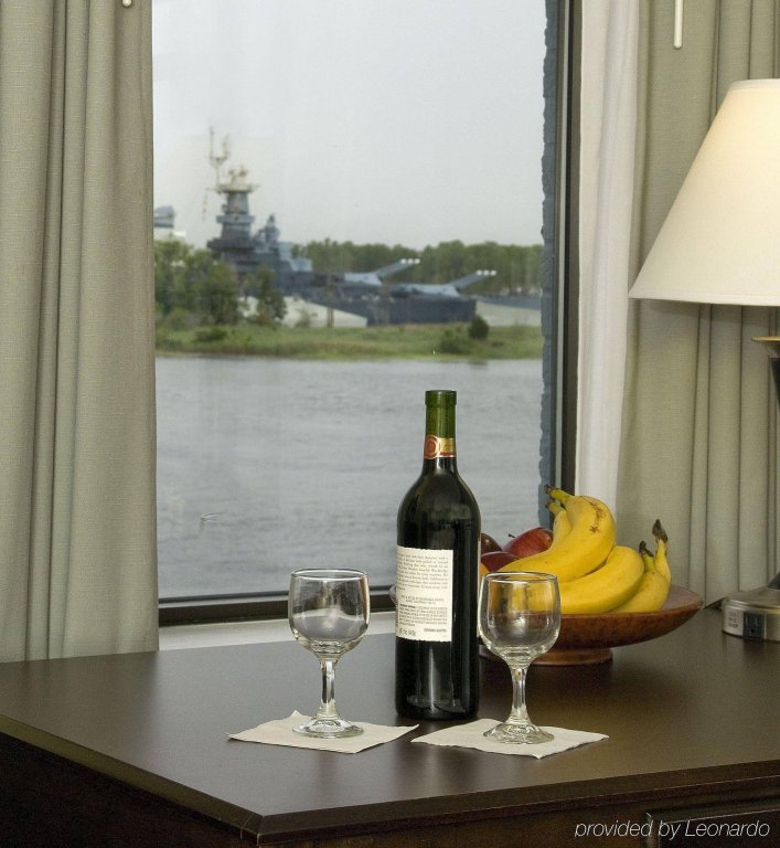 Фото Best Western Plus Coastline Inn