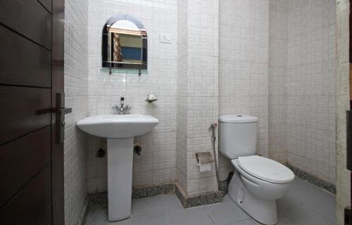 Фото Oyo 9046 Hotel Metro Star