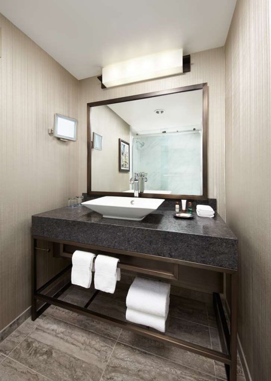 Фото Sheraton Gateway Los Angeles Hotel