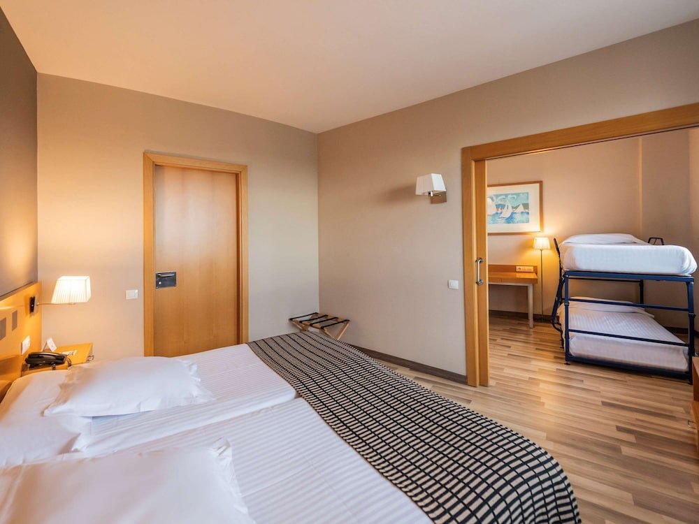 Фото Ponient Vila Centric by PortAventura World