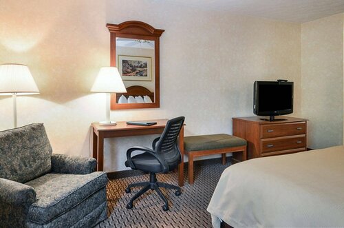 Гостиница Quality Inn Burkeville Hwy 360 & 460