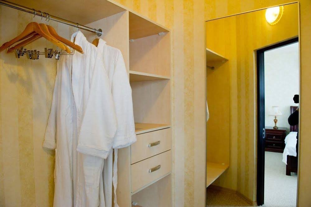 Фото Hotel Park Suites Chisinau