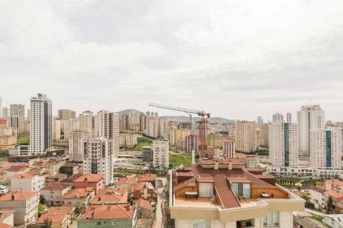 Гостиница Nish Suites Atasehir в Умрание