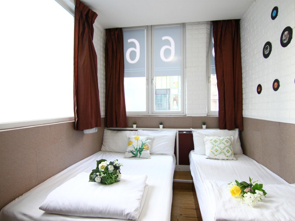 Фото National Inn Hk