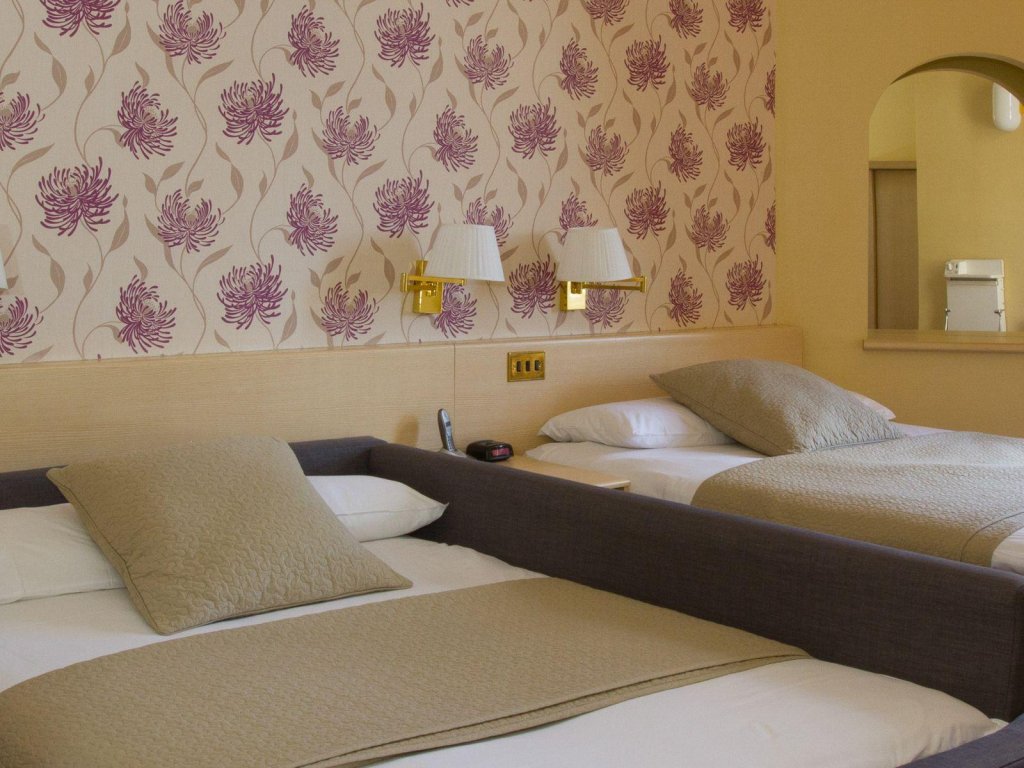 Фото Отель Edinburgh Thistle