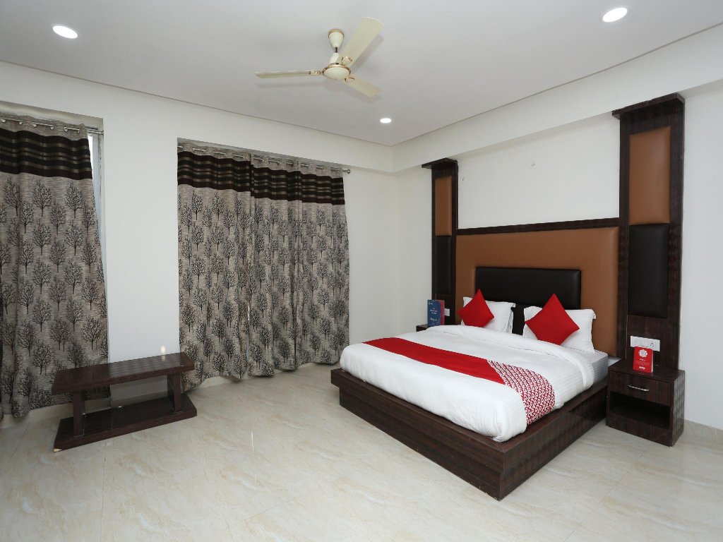 Фото Capital O 22956 Hotel Grand Residency
